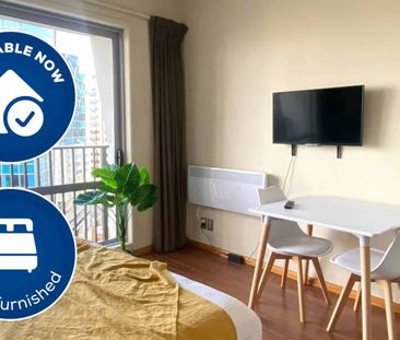 Bright Studio with Cityscape View in Harbour Oaks - Photo 5