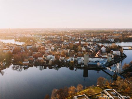 Leben über den Dächern - 2-Zimmer-Dachgeschosswohnung mit großzügiger Terrasse - Foto 4