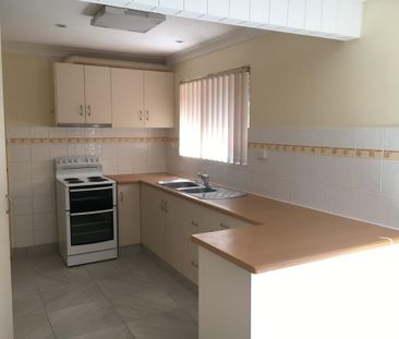 Townhouse in Town!! - Photo 4
