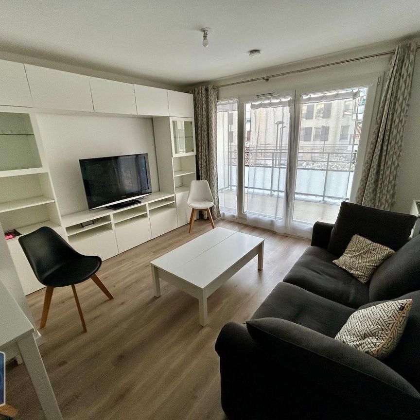 Location Appartement 3 pièces 53m² MAUREPAS 78310 - Photo 1