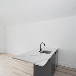 APPARTEMENT– 4 ½ Rénové 2 Chambres - Photo 3