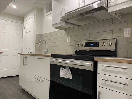 For Lease - 61 Frenchpark Circle, Brampton, Ontario - Photo 4