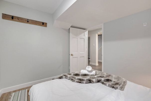 1-108 Strathcona Ottawa Canada - Photo 1