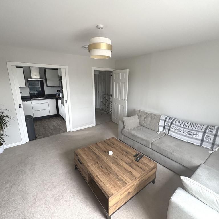 2 bedroom flat to rent - Photo 1