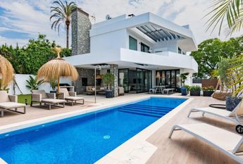 Luxury Villa for rent in San Pedro de Alcántara, Spain