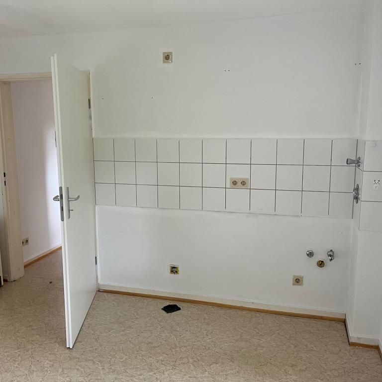 2-Zimmer-Wohnung in Erbach ab sofort zu vermieten ! - Photo 1