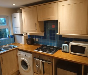 1 Bed Flat, Totterdown, BS3 - Photo 2