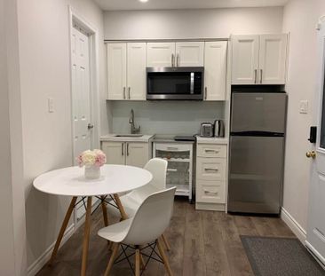 For Lease - 15 Valleyway Crescent Unit# Main Floor, Vaughan, Ontario - Photo 2