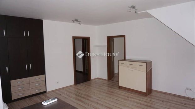 Kiadó újszerű állapotú lakás - Zalaegerszeg - Fotó 1