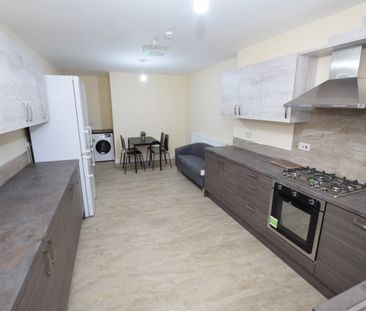 Room in a Shared House, Fountain Road, B17 - Photo 5