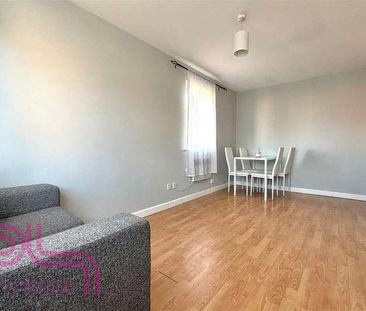 Redford Close, Feltham, TW13 - Photo 4