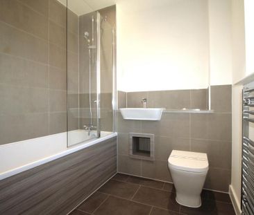3 bedroom detached house to rent - Photo 4
