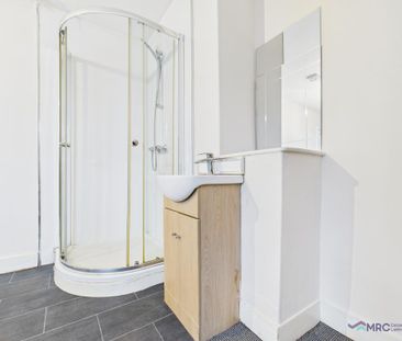 1 bedroom in a house share to rent - Photo 6