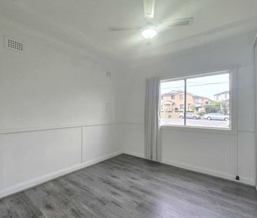 Recently Updated 4 Bedroom Home! - Photo 2