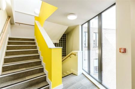 Flat 18 Parkside House, 2, - Photo 2