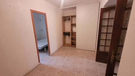 SORGUES 590, - Photo 2