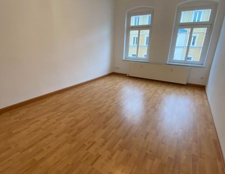 Hübsche 3-Raum-Wohnung mit Balkon in Chemnitz/Bernsdorf! sofort verfügbar - Photo 1