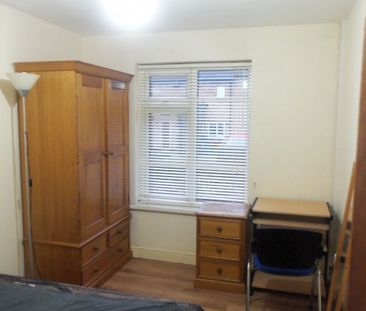 Large Modern House share, Rooms - Bills Inclusive - Photo 3