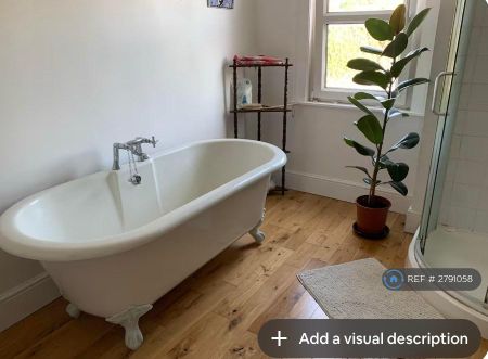 1 bedroom in a house share to rent - Photo 4