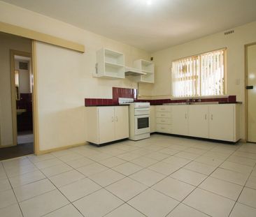 LOW MAINTENANCE 2x1 APARTMENT... DONT MISS OUT! - Photo 2