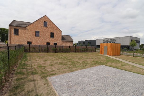 Energiezuinige nieuwbouwwoning met tuin vlakbij het centrum van Merksplas. - Photo 1