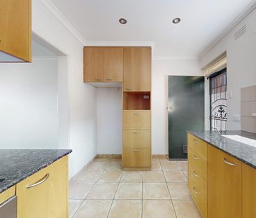 Outstanding Essendon Location! - Photo 3