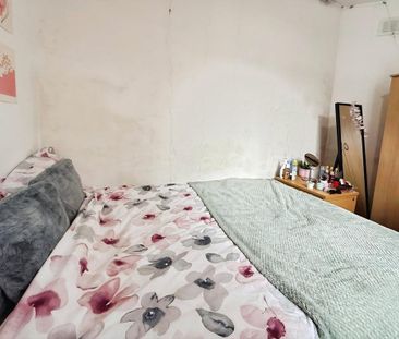 4 bedroom terraced house to rent - Photo 5