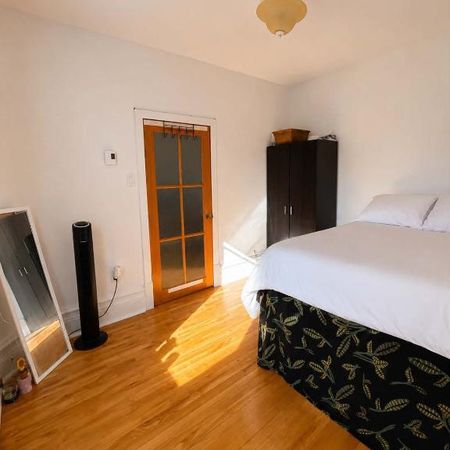 5½ dans Ville-Marie (Frontenac) - Photo 3