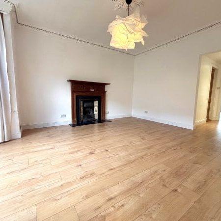 Queen Square, Strathbungo - Photo 1