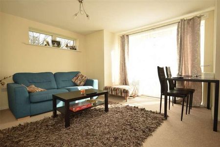 Sotherby Drive, Cheltenham, Gloucestershire, GL51 - Photo 3