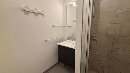 Location Appartement 3 pièces 61m² - Photo 3