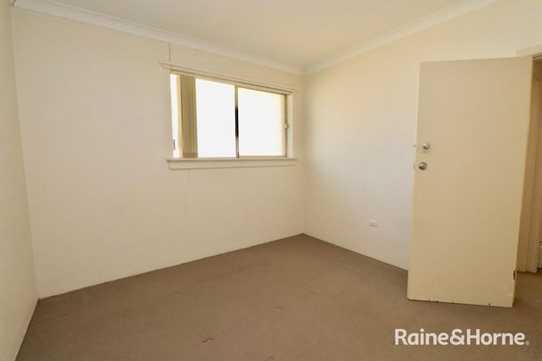 1/189 Piper Street, Bathurst, NSW 2795 - Photo 1