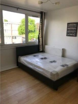 Room in a Shared Flat, Danebury Avenue, SW15 - Photo 1