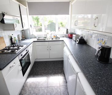 2 bedroom maisonette to rent - Photo 4
