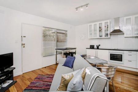 1 Bed, 1 Bath - Photo 3