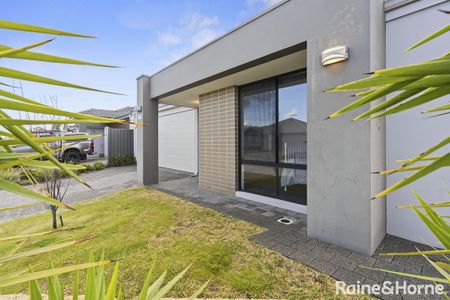 44 Ligado Avenue, Aveley, WA 6069 - Photo 4