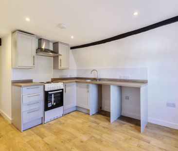 1 Bedroom Flat / Apartment - West Street, Alresford - Photo 6