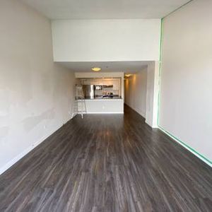 1 BEDROOM RENOVATED UNIT IN KITS!! - Photo 2