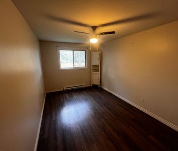 For Lease - 520 High Street Unit# Unit 1, Orillia, Ontario - Photo 3