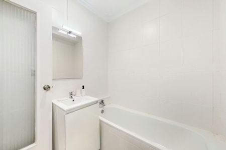 Avinguda del Port, Valencia, Valencian Community 46023 - Photo 2