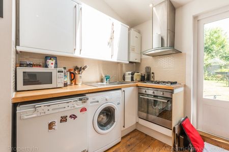 Barry Road, London, SE22 - Photo 5