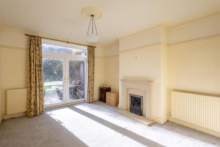 4 bedroom semi-detached house to rent - Photo 2