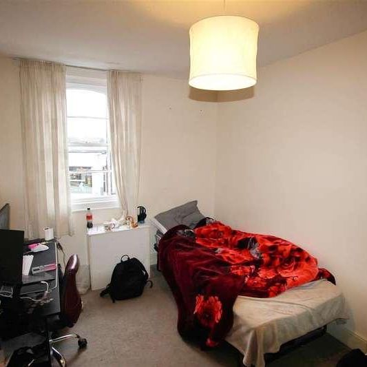 Second Floor Flat, Whiteladies Road, Clifton, Bristol, BS8 - Photo 1