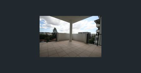 Secure Complex In Great Location - Photo 3