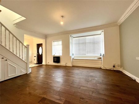 3 bedroom semi-detached house to rent - Photo 3