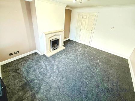 3 bedroom semi-detached house to rent - Photo 3