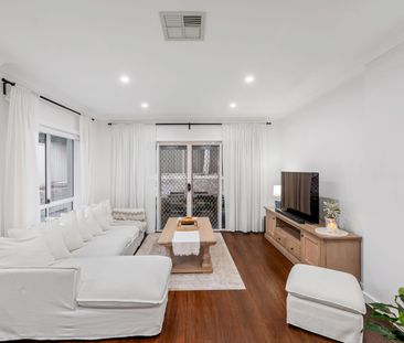 STUNNING DUPLEX IN POPULAR PICNIC POINT - Photo 1