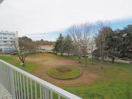 Location Appartement 1 pièce 12m² - Photo 2