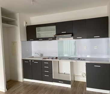 Location Appartement 3 pièces 56m² - Photo 2