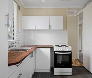 Convenient Family Home! - Photo 2